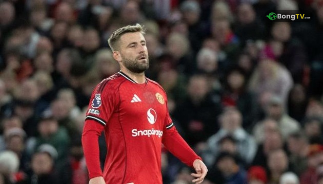 Luke Shaw – 7,3 điểm: Phong độ lên cao sau chấn thương. Shaw không chỉ chắc chắn trong phòng ngự mà còn góp công lớn trong bàn thắng thứ ba, khi anh đoạt bóng và mở ra tình huống dẫn đến pha lập công của Mbeumo.