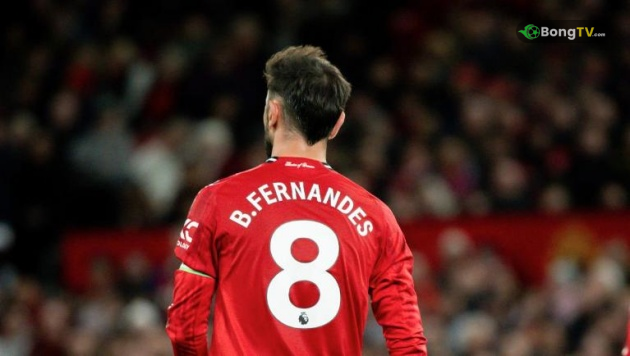 Bruno Fernandes – 7,1 điểm: Đội trưởng người Bồ Đào Nha năng nổ và tạo ra nhiều cơ hội. Anh phối hợp ăn ý với Mbeumo và Cunha, nhưng chưa có được bàn thắng cho riêng mình.

Bryan Mbeumo – 8,6 điểm: Cơn ác mộng của hàng thủ Brighton. Mbeumo ghi cú đúp đẳng cấp – bàn đầu tiên từ pha dứt điểm chéo góc kỹ thuật, bàn thứ hai ở phút bù giờ ấn định tỷ số 4-2. Anh cũng suýt lập hat-trick nếu không bị Verbruggen cản phá. Một màn trình diễn hoàn hảo, thể hiện phẩm chất của ngôi sao lớn.


Matheus Cunha – 7,8 điểm: Bàn thắng mở tỷ số của anh là pha dứt điểm mẫu mực. Cunha di chuyển rộng, kết nối tốt với đồng đội và là điểm sáng trong hệ thống pressing của Amorim.


Benjamin Sesko – 7,2 điểm: Di chuyển thông minh, tham gia pressing hiệu quả. Dù bỏ lỡ hai cơ hội ngon ăn, Sesko vẫn để lại dấu ấn với pha kiến tạo cho Mbeumo ghi bàn.

Cầu thủ dự bị: Ayden Heaven – 6,2 điểm. Kobbie Mainoo – 5,7 điểm. Patrick Dorgu – 5,5 điểm. Joshua Zirkzee – 6 điểm. Manuel Ugarte – 6,1 điểm.