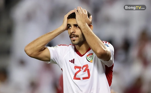 UAE thua ngược vì quả penalty vào phút cuối cùng.