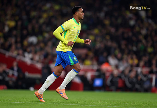 Gabriel Magalhaes có thể ngồi ngoài ít nhất 1 tháng.