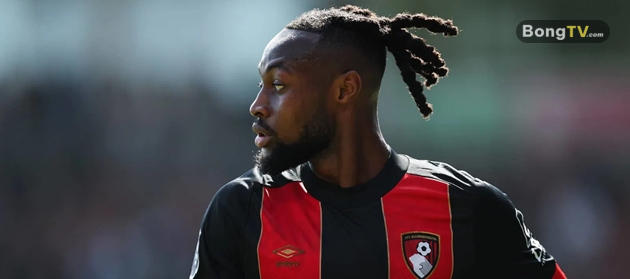 Liverpool dẫn đầu cuộc đua giành Semenyo.