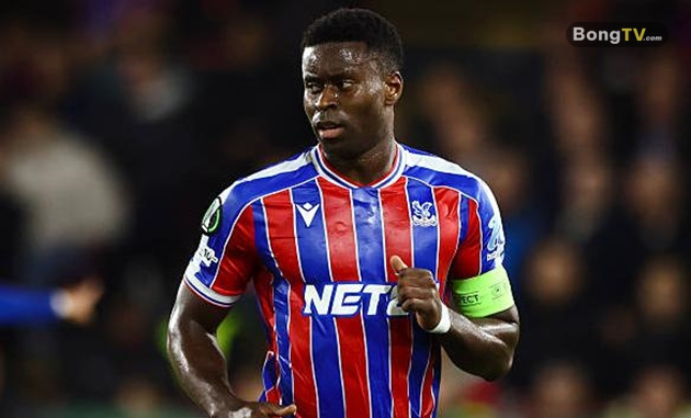 Guehi khả năng cao sẽ đến Anfield.