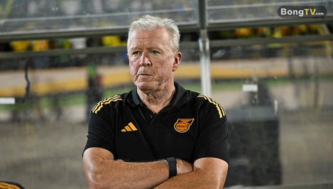 Cựu HLV tuyển Anh từ chức sau khi Jamaica đánh mất cơ hội dự World Cup.