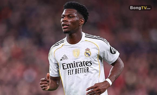 Manchester United chi số tiền lớn cho Aurelien Tchouameni.