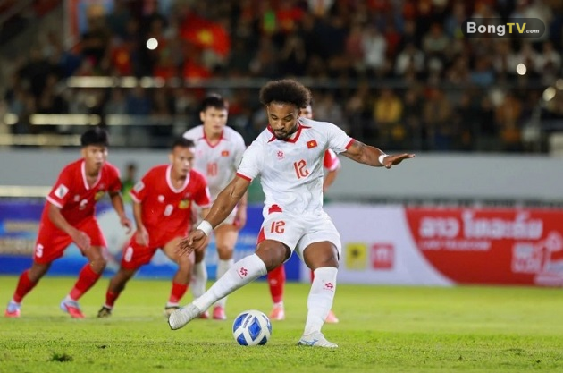 Tuyển Việt Nam leo lên vị trí thứ 110 thế giới.