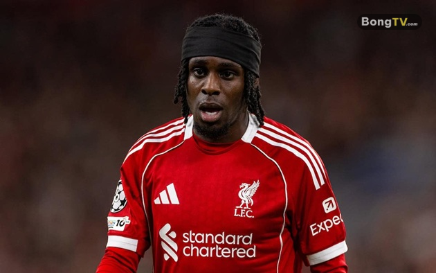 Frimpong khởi đầu không suôn sẻ ở Liverpool.