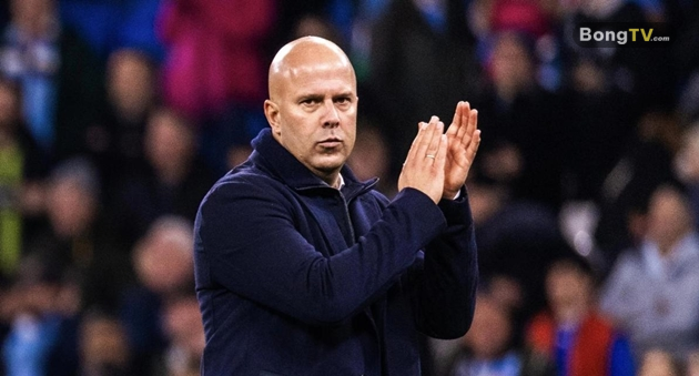 Arne Slot sẽ phải tìm cách vực dậy Liverpool.