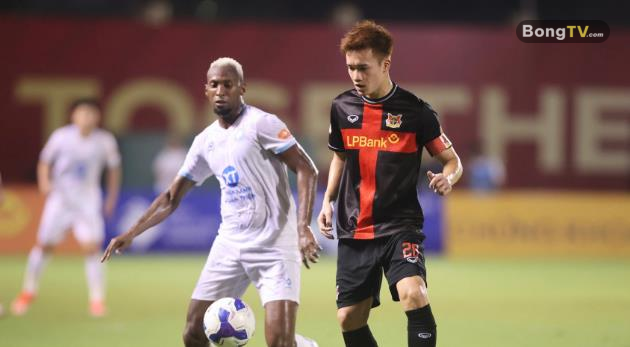 Hoàng Đức và đồng đội có chuyến làm khách dự báo nhiều khó khăn.