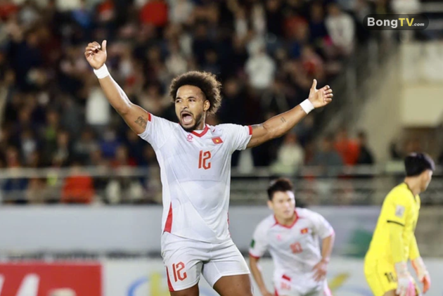 Xuân Son ghi bàn mở tỷ số cho ĐT Việt Nam trước Lào. Ảnh: Báo Tuổi trẻ