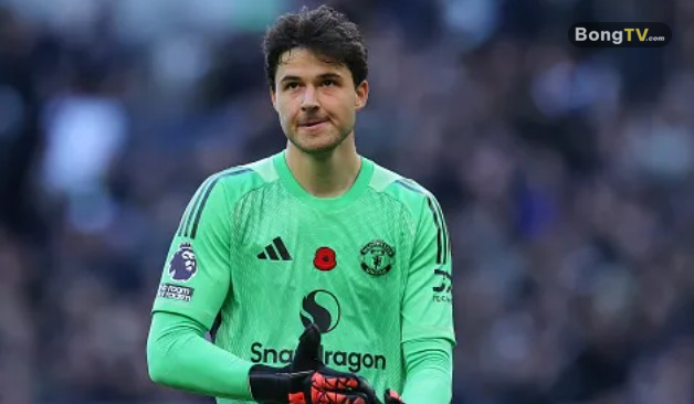 Senne Lammens gây ấn tượng ở Man United.