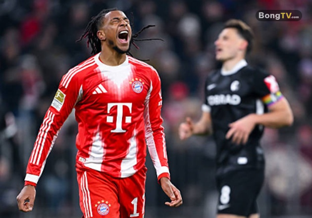 Olise chơi tuyệt hay trước Freiburg.