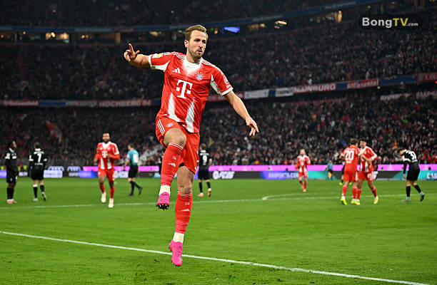 Kane sẽ giải quyết vấn đề trên hàng công của Man Utd.