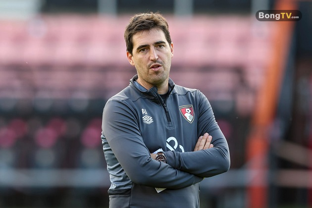 Andoni Iraola gây ấn tượng mạnh ở Bournemouth.