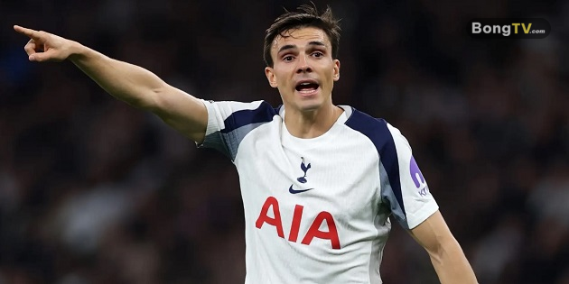 Palhinha trong màu áo Tottenham.