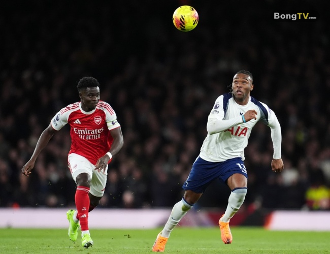 Bukayo Saka – 7.3 điểm. Saka tích cực gây sức ép bên cánh phải, tạo ra nhiều cơ hội và suýt ghi bàn từ pha đá phạt.