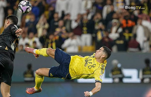 Cristiano Ronaldo ghi siêu phẩm giúp Al-Nassr giành chiến thắng dễ dàng.