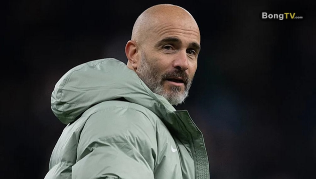 Enzo Maresca tự tin trước cuộc chạm trán Barcelona.