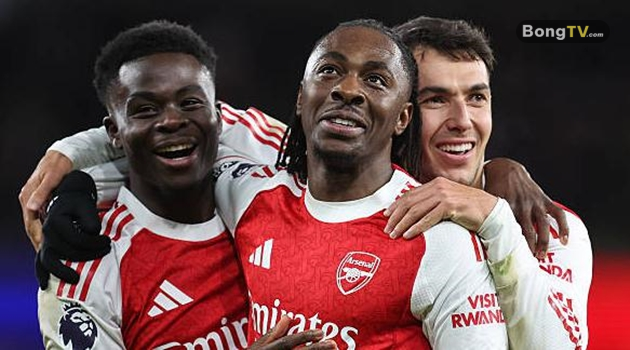 Bão chấn thương không còn là vấn đề với Arsenal.