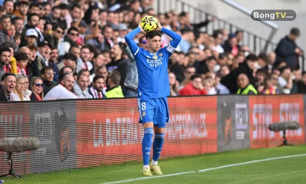 Liverpool muốn có Valverde.