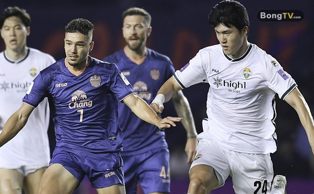 Buriram đánh rơi chiến thắng trên sân nhà