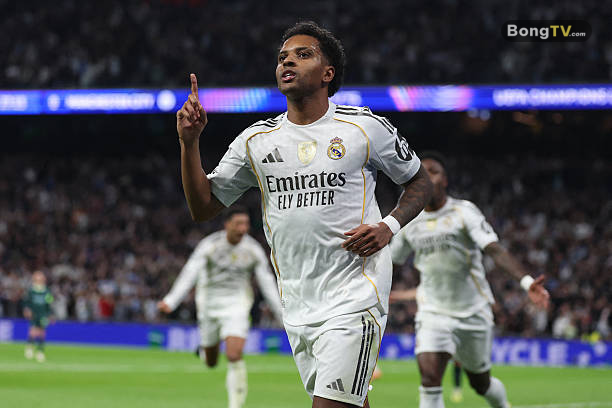 Rodrygo tỏa sáng.