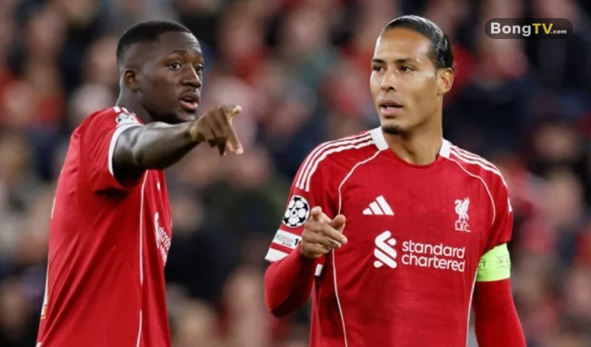 Hàng thủ Liverpool sa sút mùa này.