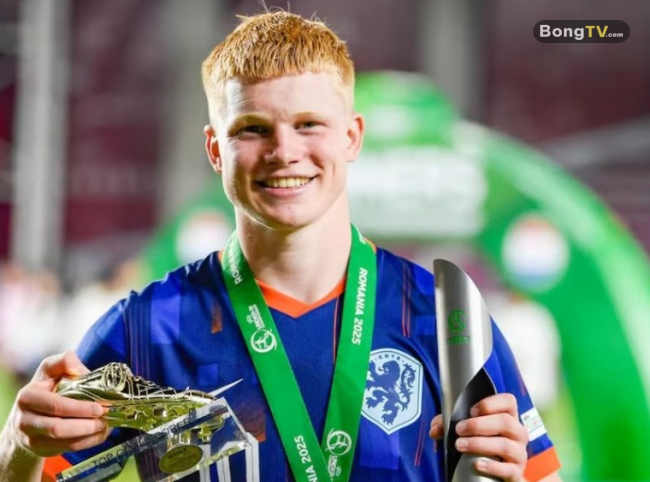 Kees Smit lọt tầm ngắm của Real.