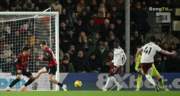 Declan Rice lập cú đúp vào lưới Bournemouth giúp Arsenal giành chiến thắng.