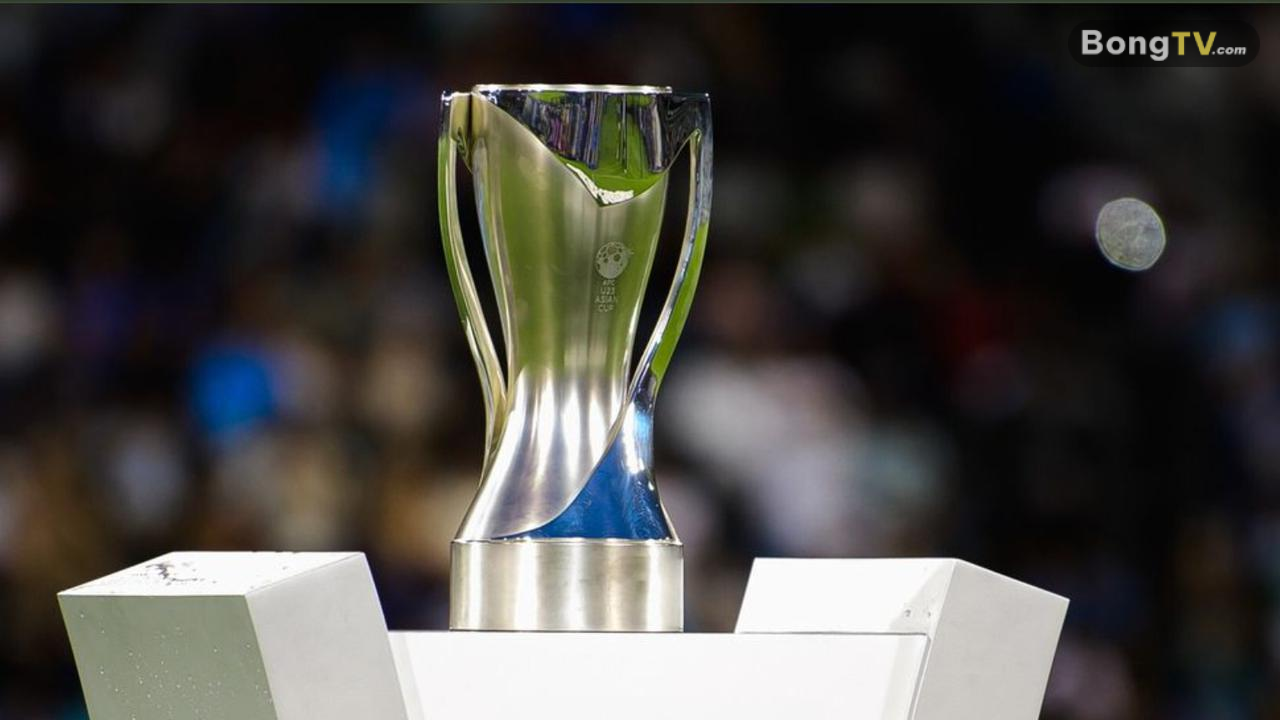 Chiếc cúp cho nhà vô địch tháng này.