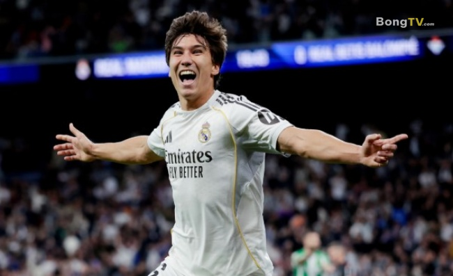 Gonzalo Garcia tỏa sáng với hattrick bàn thắng.