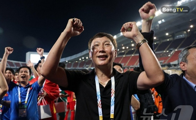 HLV Kim Sang-sik đang thành công ở Việt Nam