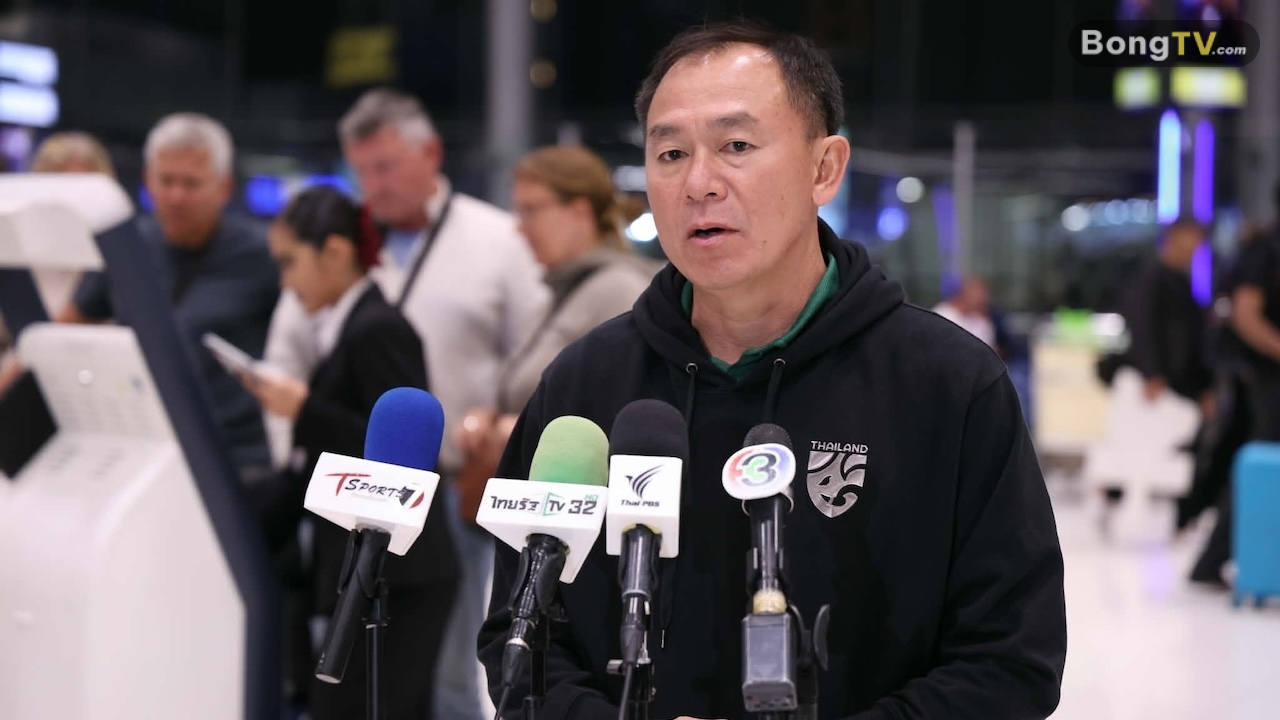 HLV Thawatchai Damrong-ongtrakul chia sẻ với truyền thông.
