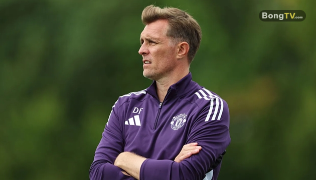 Fletcher hoặc 1 HLV tạm quyền chính thức của Man United sẽ phải "liệu cơm gắp mắm" qua mùa đông 2026.