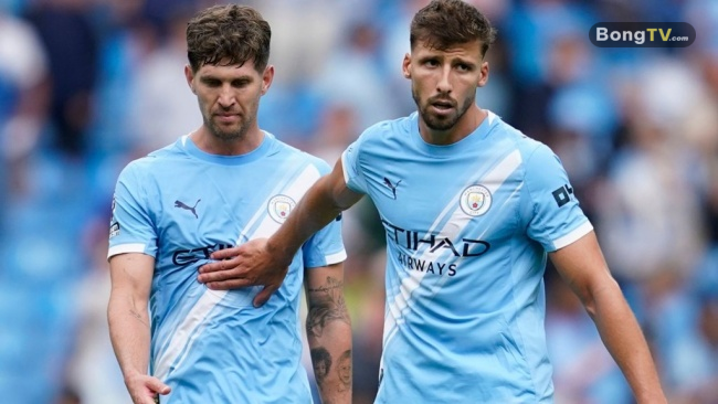 Man City khủng hoảng nhân sự hàng thủ.