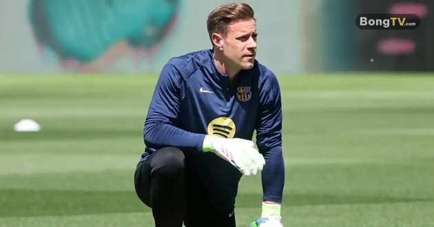 Marc-Andre ter Stegen đã quay lại Barca để điều trị.