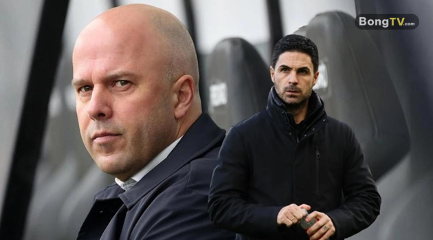 Mikel Arteta và Arne Slot đang ở hai tình thế hoàn toàn khác nhau.