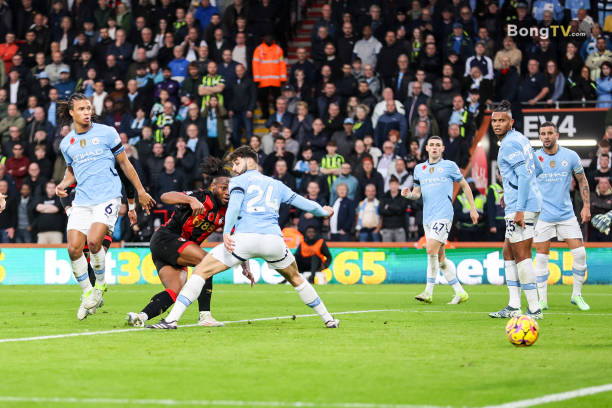 Antoine Semenyo từng sút tung lưới Manchester City vào tháng 11/2024.