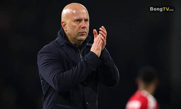 Arne Slot thừa nhận sức mạnh của Arsenal.