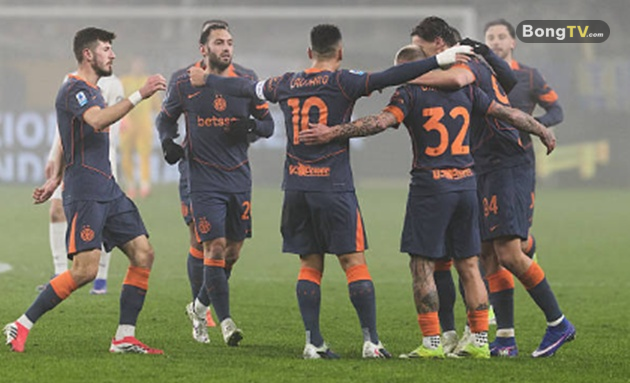 Inter thắng dễ để giữ vững ngôi đầu bảng