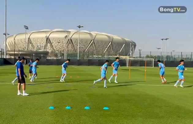 U23 Việt Nam tập luyện để chuẩn bị cho cuộc đối đầu với U23 Kyrgyzstan. Ảnh: VFF