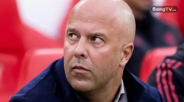 HLV Slot bảo vệ lối chơi của Liverpool.