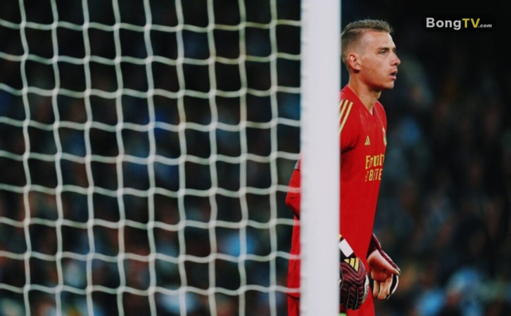 Tottenham đang cân nhắc chiêu mộ Lunin.