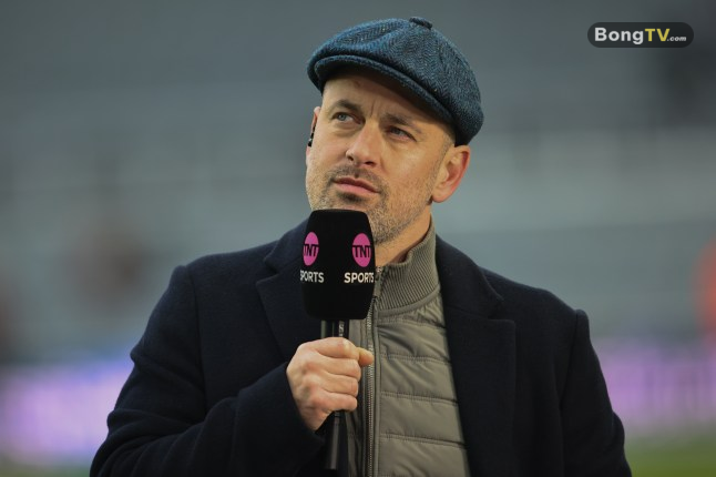 Joe Cole muốn Chelsea chiêu mộ một vài ngôi sao của Arsenal.