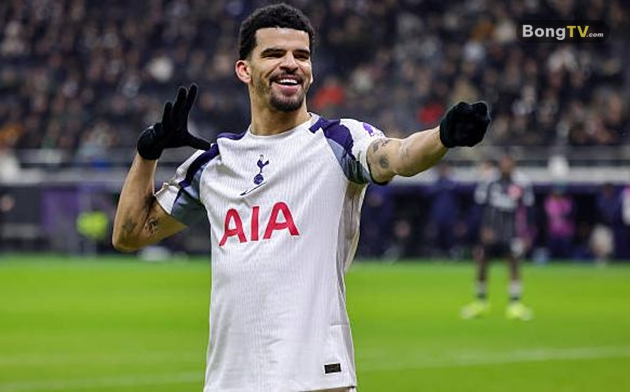 Dominic Solanke tỏa sáng giúp Tottenham Hotspur cầm hòa Manchester City.