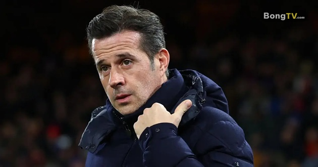 Silva chỉ trích trọng tài sau trận đấu.