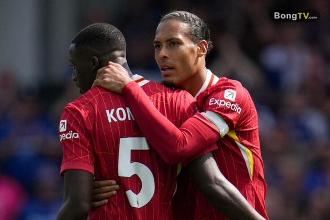 Virgil Van Dijk đã lớn tuổi trong khi Ibrahima Konate có khả năng chia tay Liverpool thời gian tới.