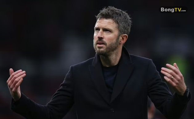 Carrick có thể chia tay một số cầu thủ giờ chót.