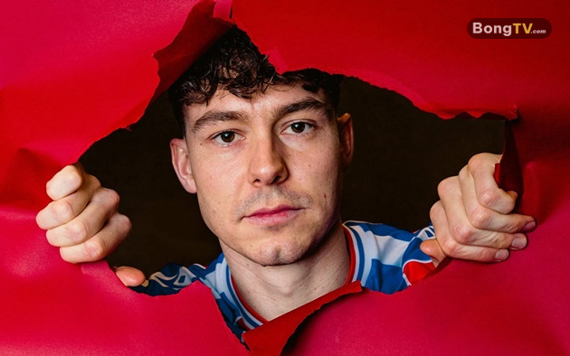 Jorgen Strand Larsen đến Palace vào ngày cuối TTCN.