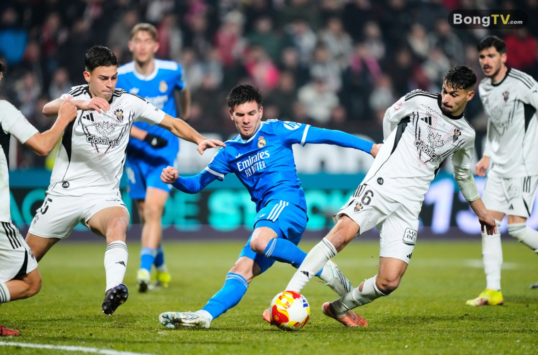 Nếu chủ quan, Barca hoàn toàn có thể đi vào vết xe đổ của Real Madrid.